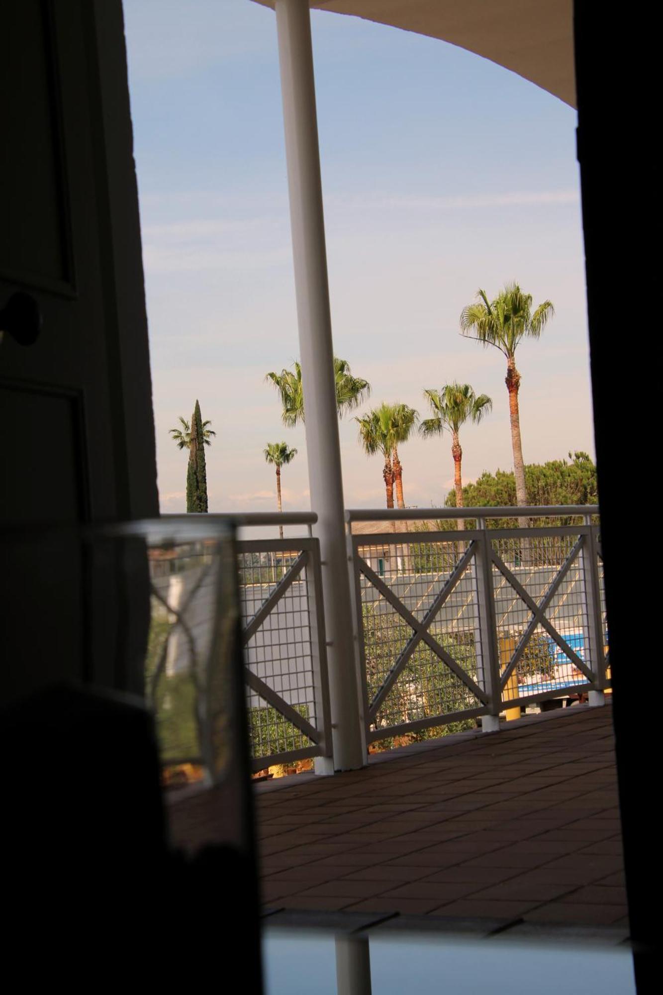 Hospedium Hotel Blu Torre De Sevilla Torre de la Reina Ngoại thất bức ảnh