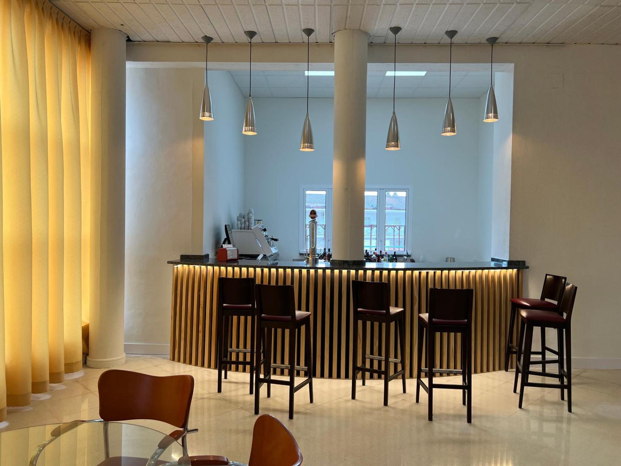 Hospedium Hotel Blu Torre De Sevilla Torre de la Reina Ngoại thất bức ảnh