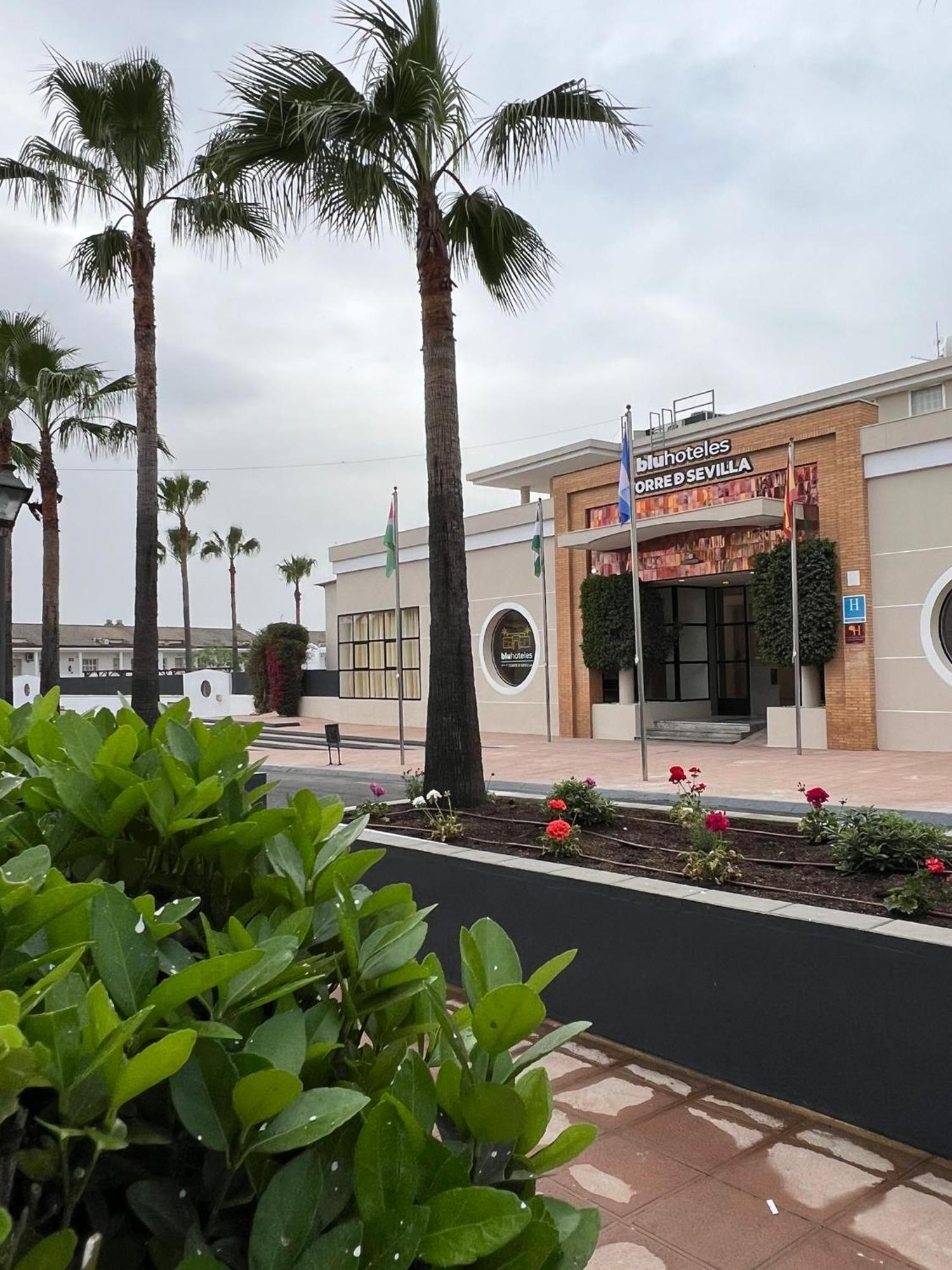 Hospedium Hotel Blu Torre De Sevilla Torre de la Reina Ngoại thất bức ảnh