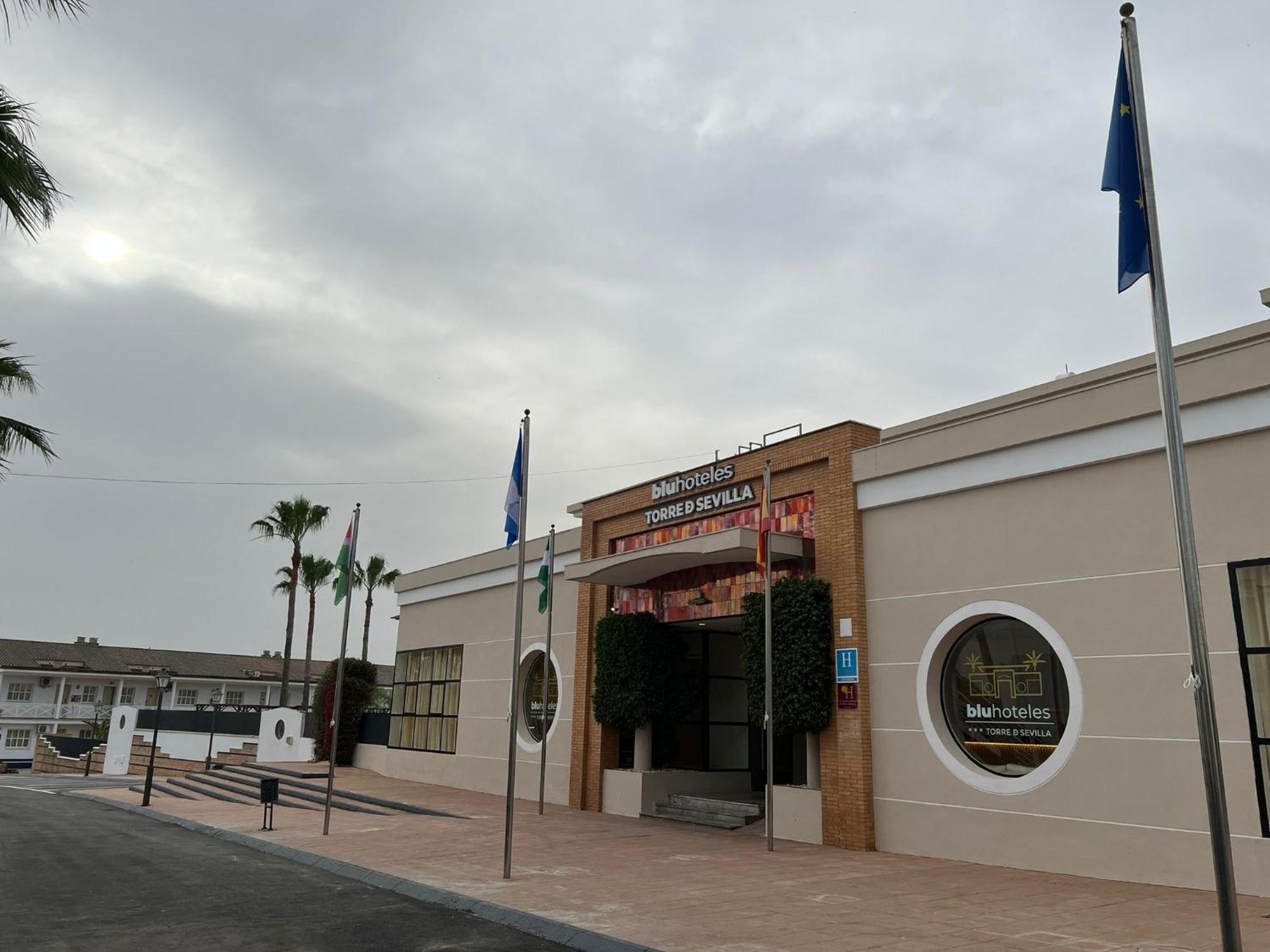 Hospedium Hotel Blu Torre De Sevilla Torre de la Reina Ngoại thất bức ảnh