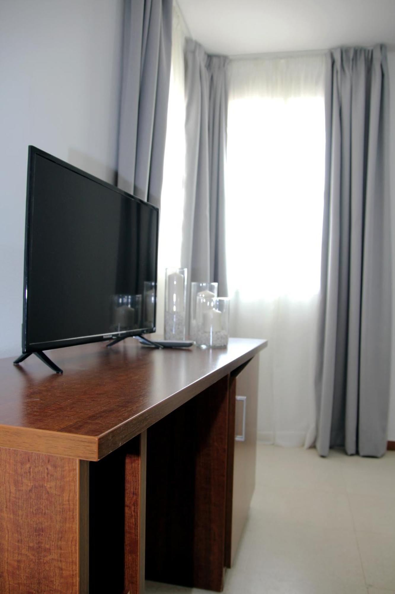 Hospedium Hotel Blu Torre De Sevilla Torre de la Reina Ngoại thất bức ảnh